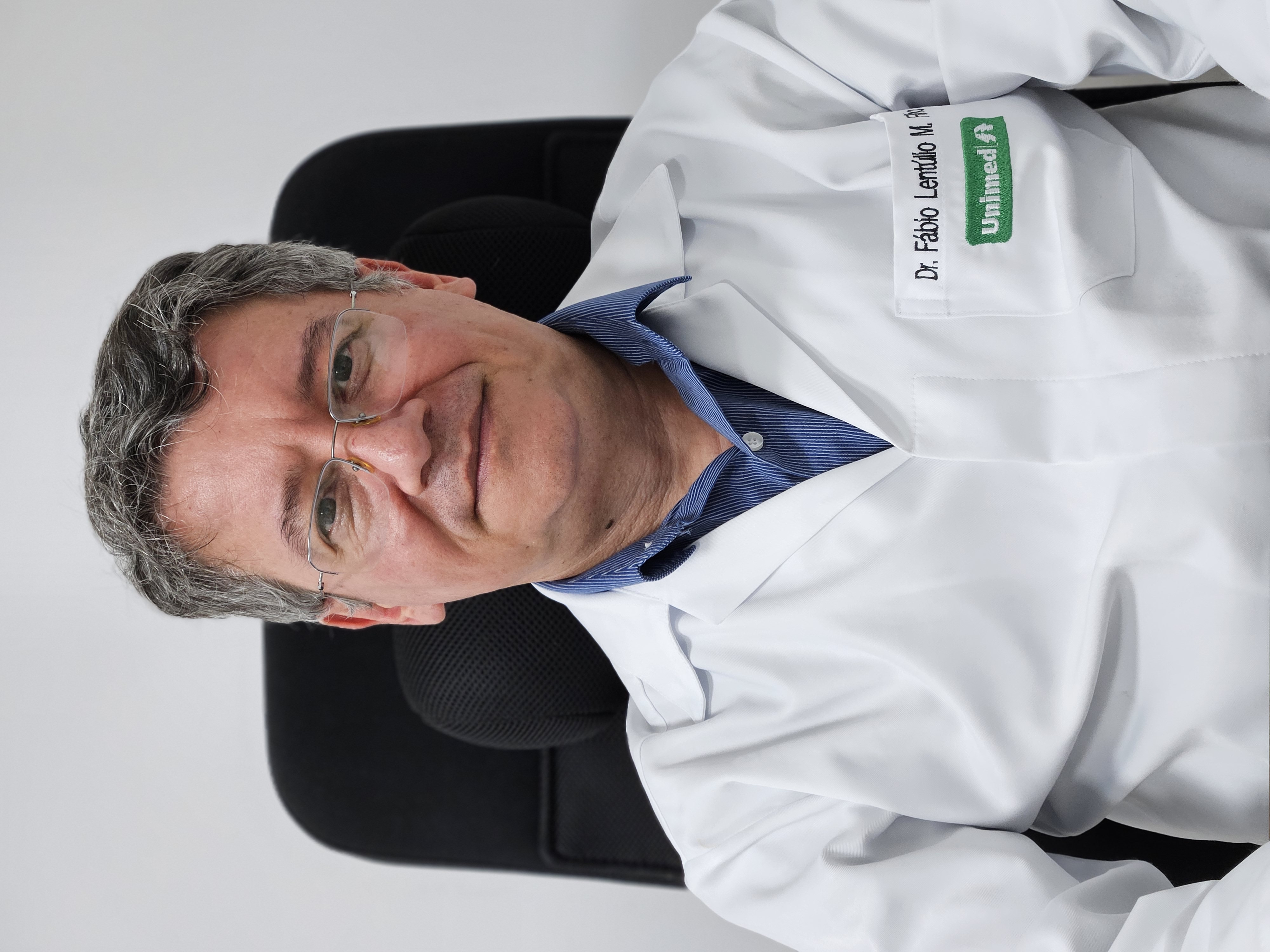 Dr. Fábio Lentúlio Mota Filho - Ginecologista em Betim
